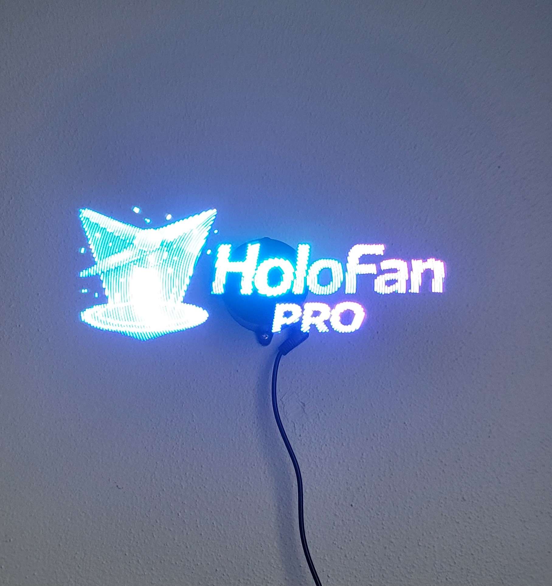 HoloFan Pro
